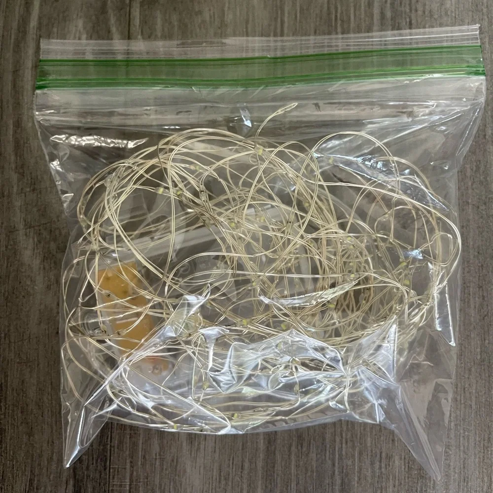 Battery powered string lights